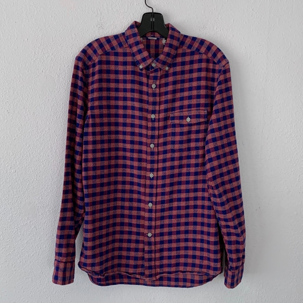 H&M navy blue & dark pink plaid flannel shirt